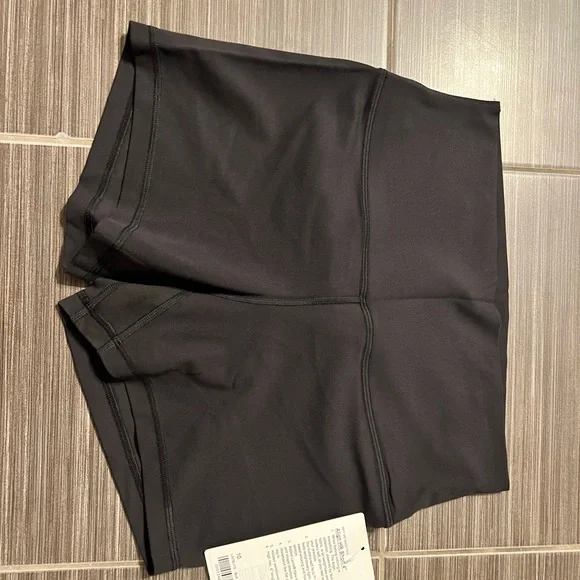 lululemon Align™ High-Rise Short 4" - Picture 5 of 8